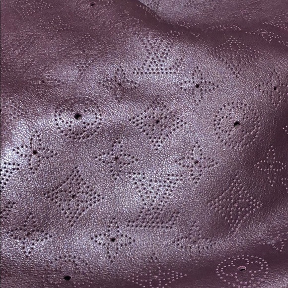 Aubergine Louis Vuitton gorgeous calf skin leather - Picture 2 of 8